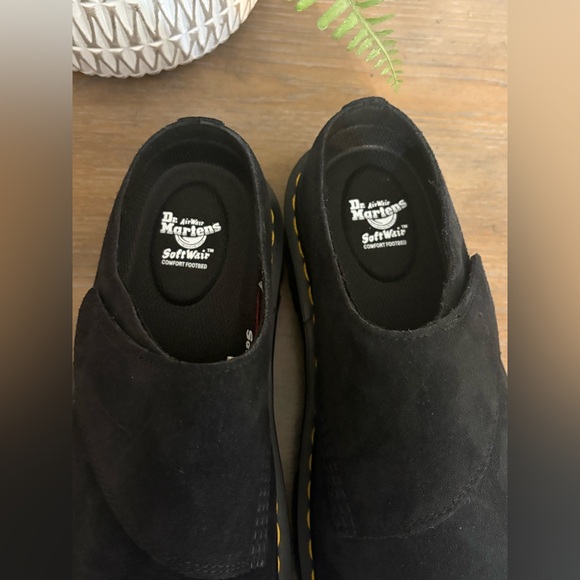 Dr. Martens Zebzag Anywhere Mules NIB Women’s Size 6 - Picture 10 of 16